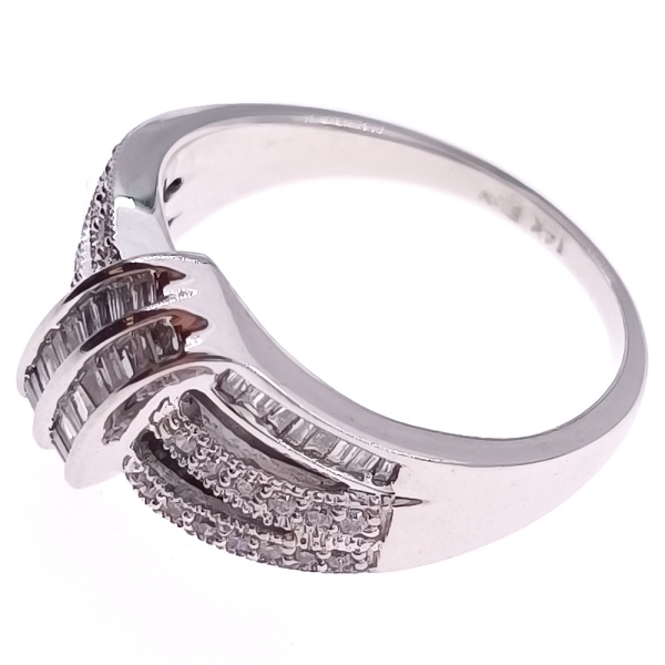 Кольцо из золота 585 пробы с бриллиантами