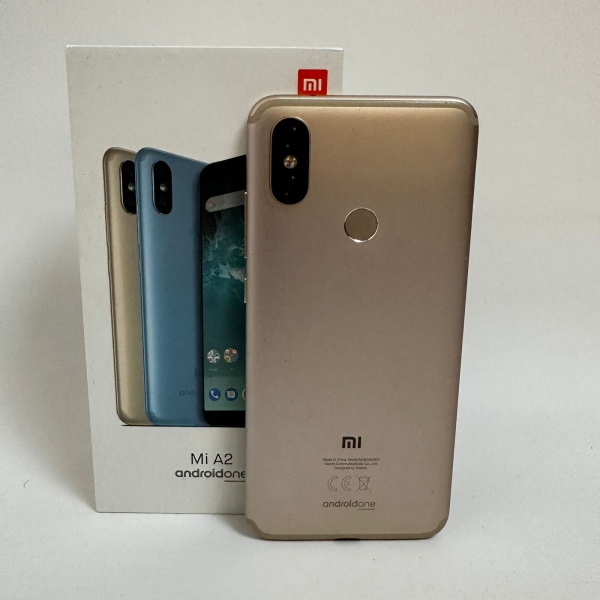 Мобильный телефон Xiaomi Mi A2 Android One 4/64 гб