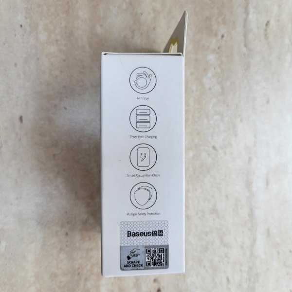 Зарядное устройство BASEUS COMPACT CHARGE 3U 17W EU ССXJ020102