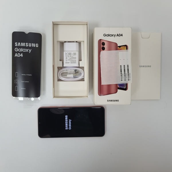 Мобильный телефон Samsung Galaxy A04 4/64 гб