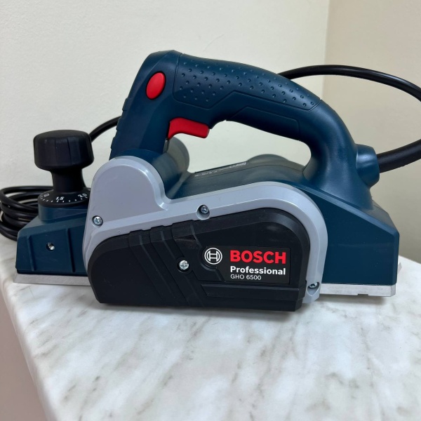 Электрорубанок BOSCH  GHO 6500