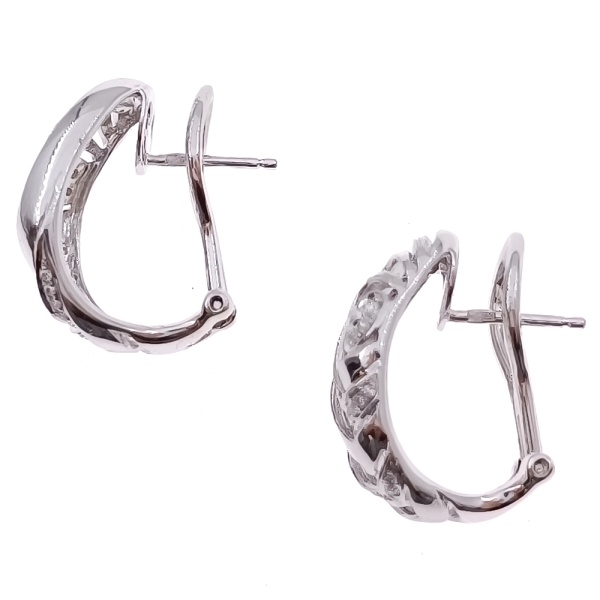 Серьги из золота 750 пробы с бриллиантами