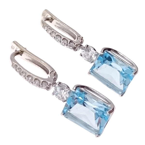 Серьги из золота 585 пробы с топазом и фианитом