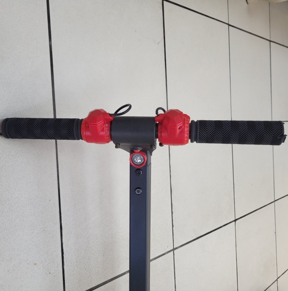 Электросамокат SPEEDROLL E6