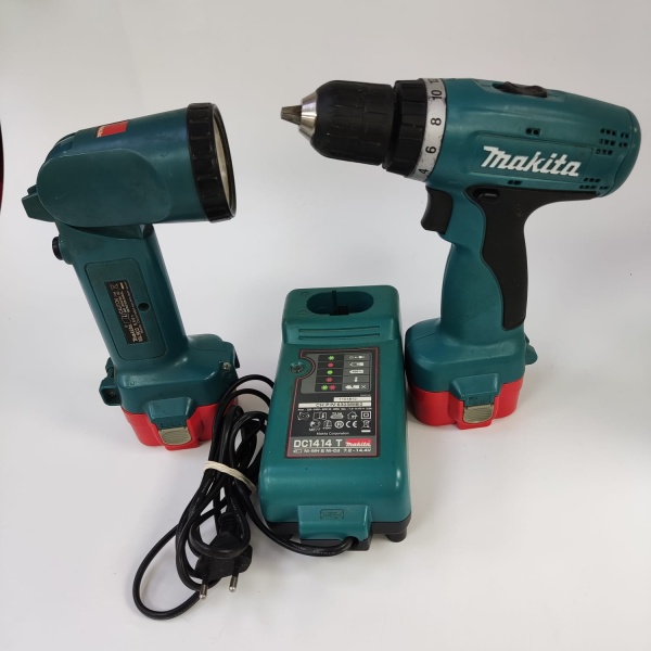 Шуруповерт MAKITA 6260d