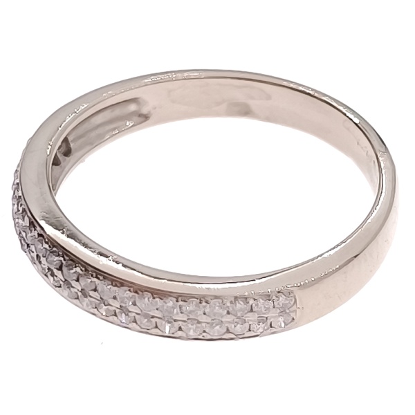 Кольцо из золота 750 пробы с бриллиантами