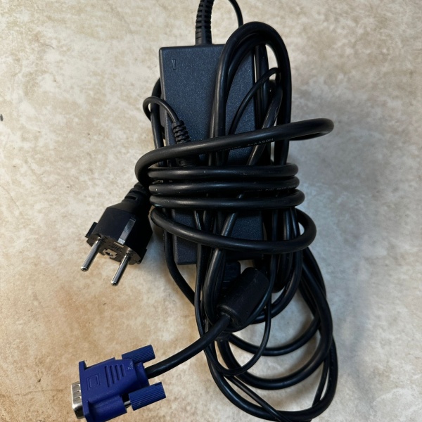 Монитор HP 2211x 21,5" 75 гц