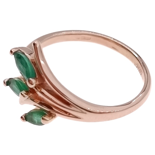 Кольцо из золота 585 пробы с изумрудом