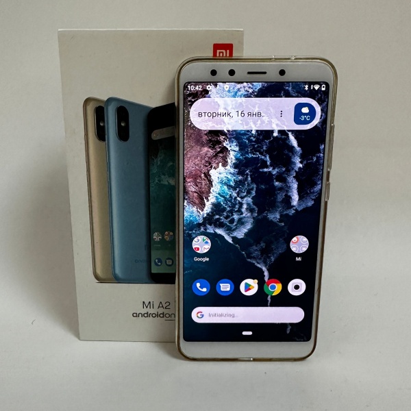 Мобильный телефон Xiaomi Mi A2 Android One 4/64 гб