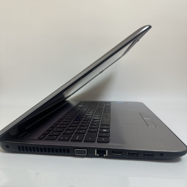 Ноутбук HP 250 G5 15,6"/ intel core i3-5005u/ 4 Гб/ ssd 256 Гб