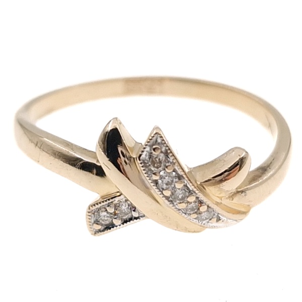 Кольцо из золота 585 пробы с бриллиантами