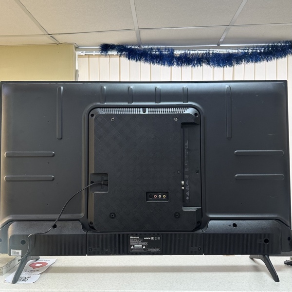 Телевизор LED Hisense 43E7HQ